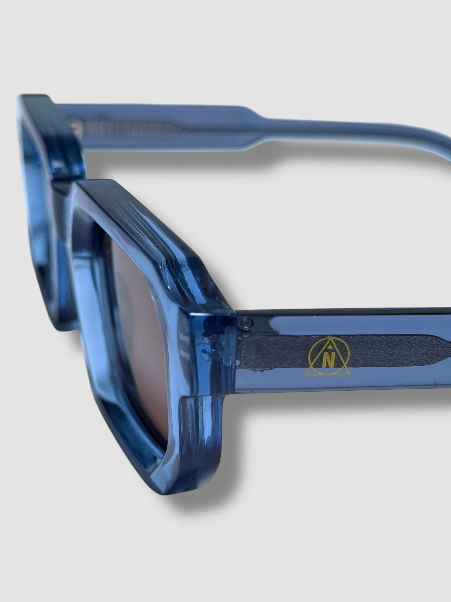 Tiner Shades Crystal Blue